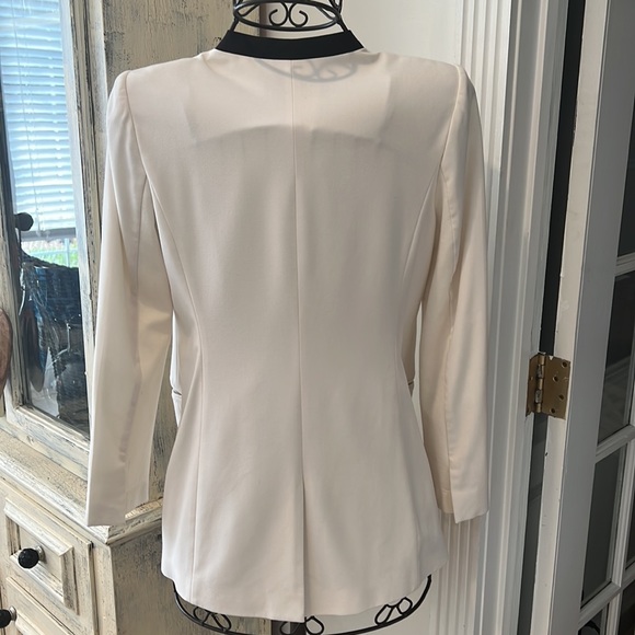 BCBG tuxedo blazer - Picture 2 of 3